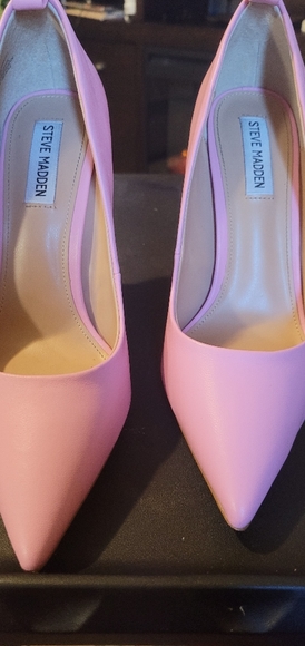 Steve Madden Pink Shoes - Picture 2 of 9